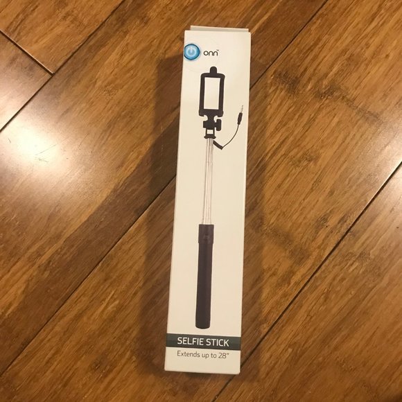 Onn Selfie Stick - Wired with 3.5mm Headphone Jack - Picture 1 of 3